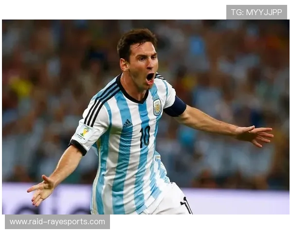 世界足球历史上踢得最高的球星是谁他的惊人高度挑战了足球极限