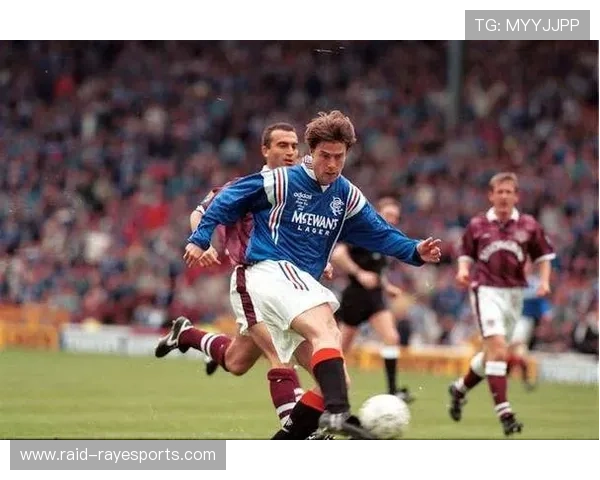 丹麦足球历史十大巨星盘点与成就分析